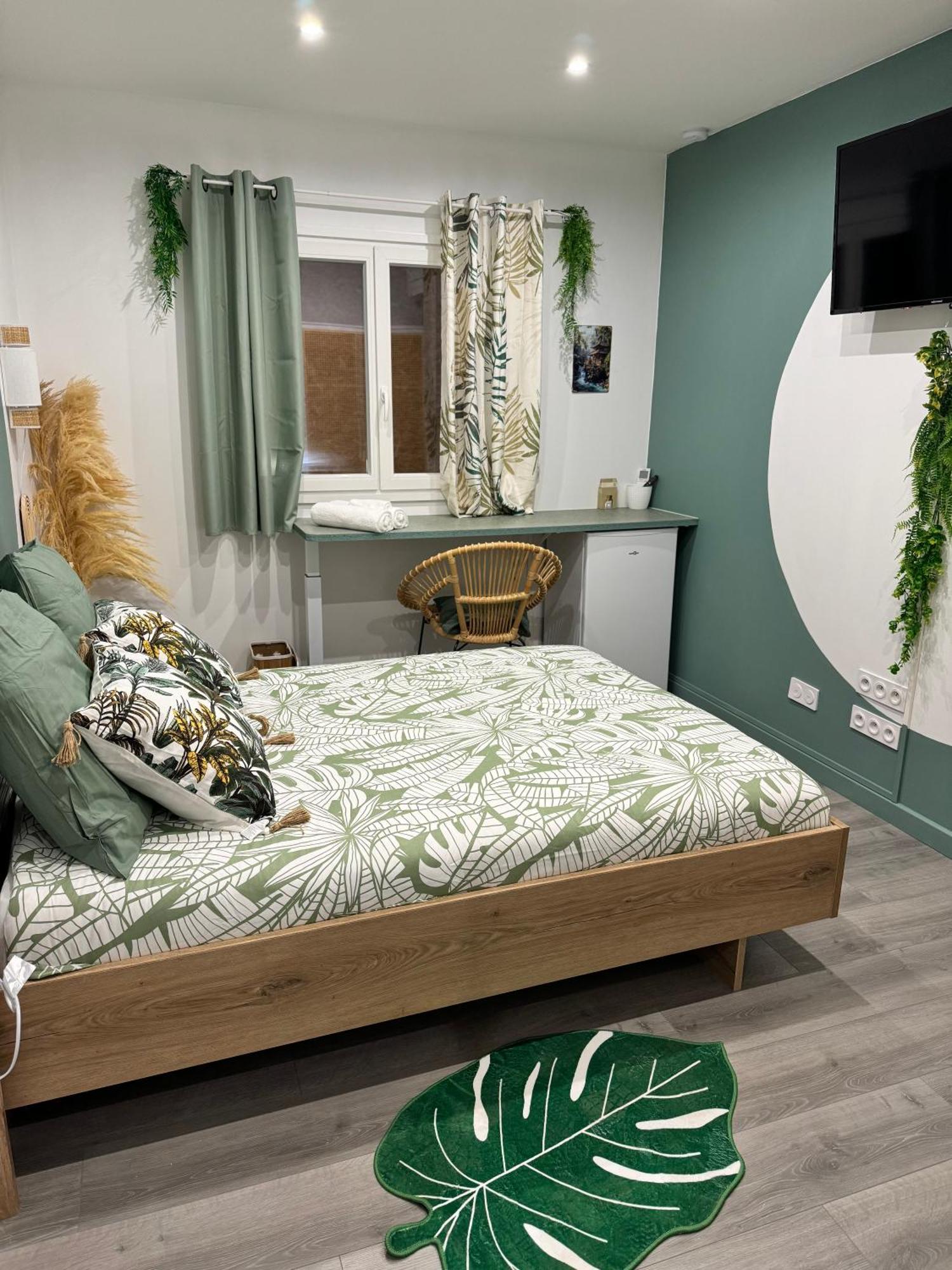 Worldroom Chambre Privee Avec Espace Commun Перпинян Стая снимка