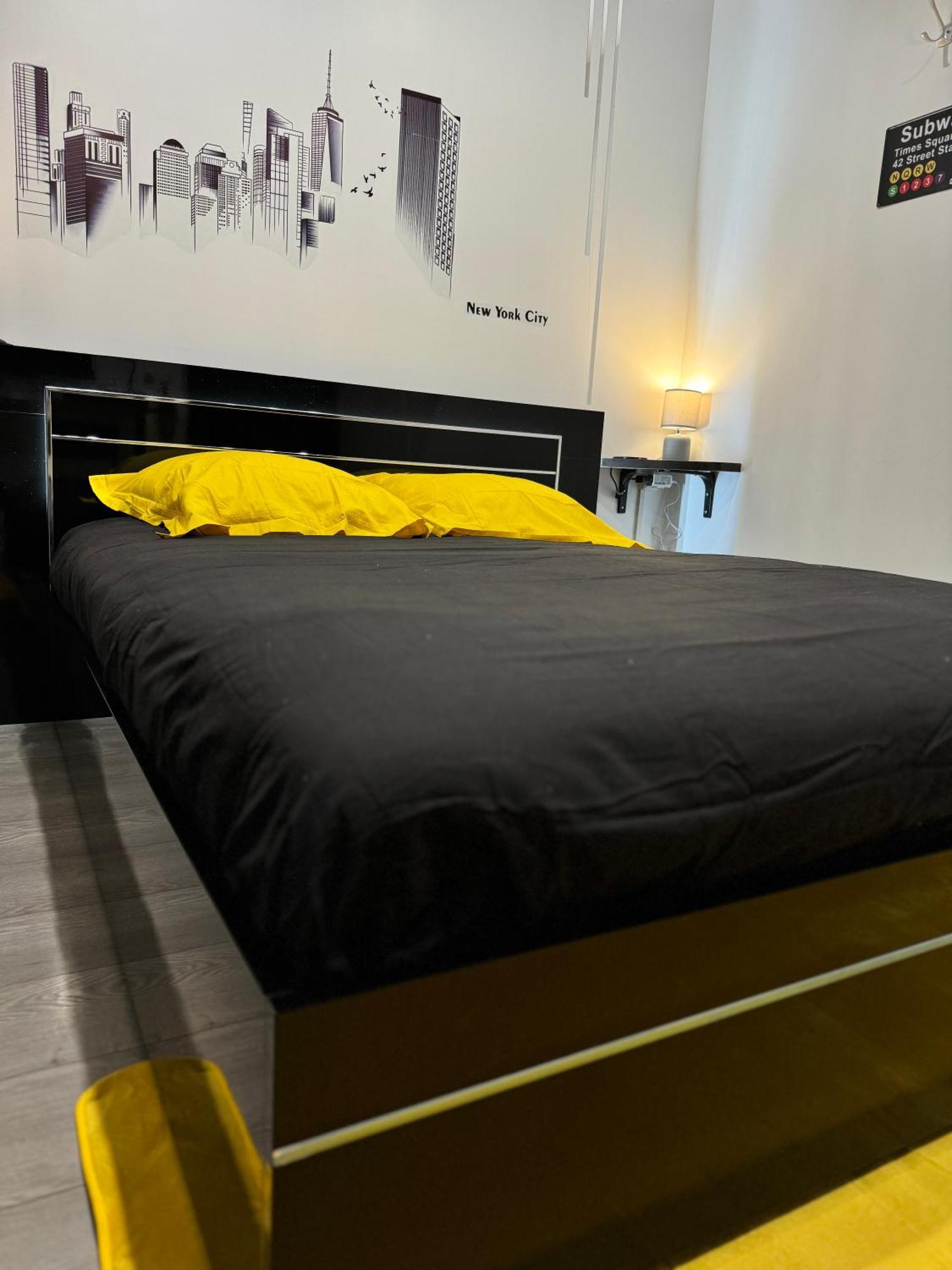 Worldroom Chambre Privee Avec Espace Commun Перпинян Екстериор снимка
