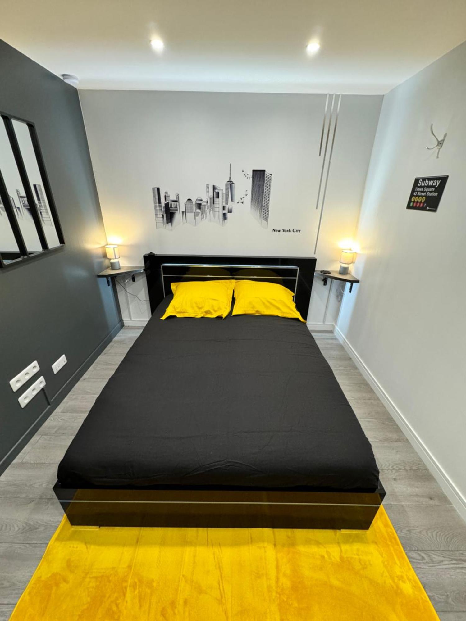 Worldroom Chambre Privee Avec Espace Commun Перпинян Екстериор снимка