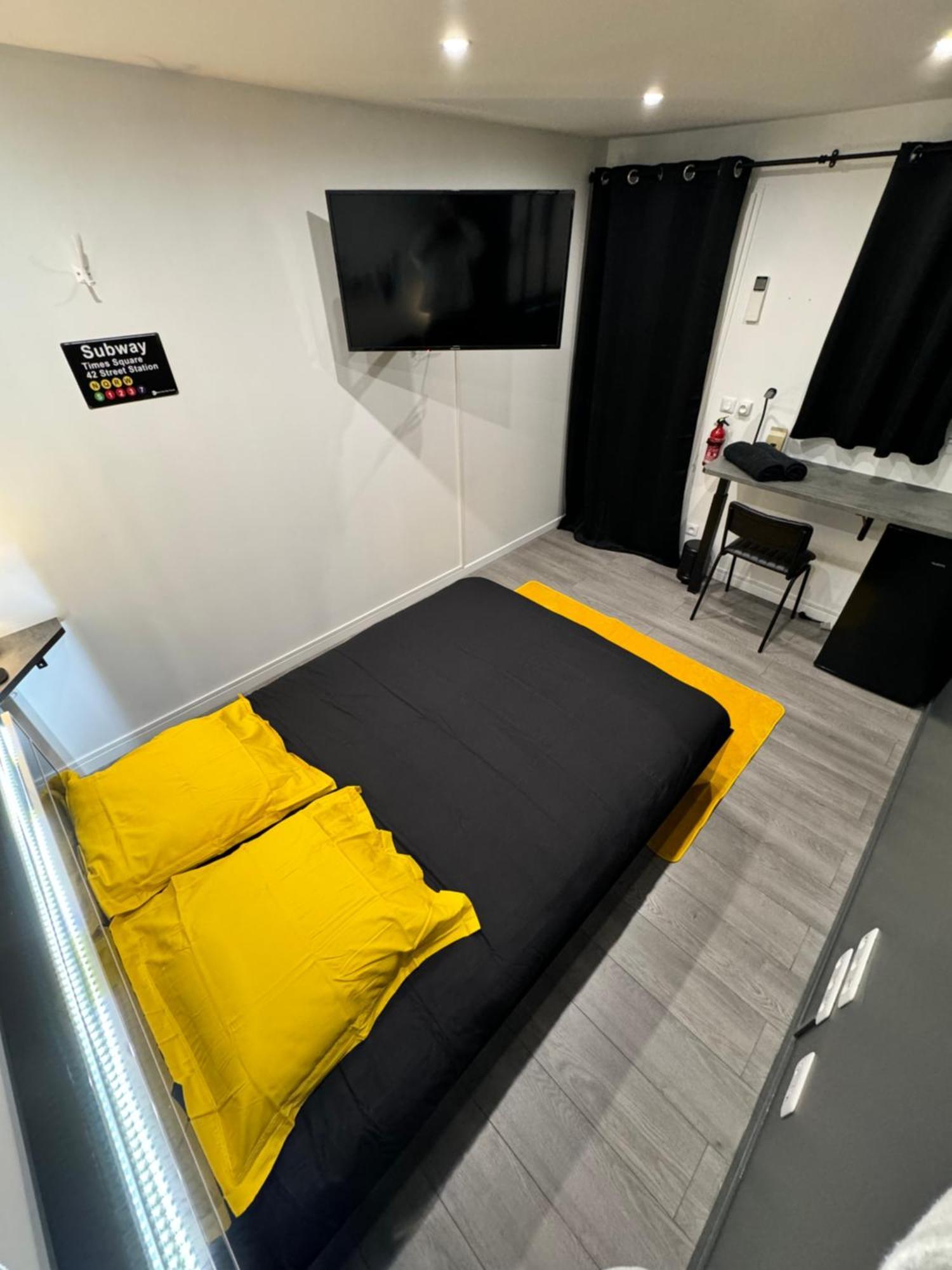 Worldroom Chambre Privee Avec Espace Commun Перпинян Екстериор снимка