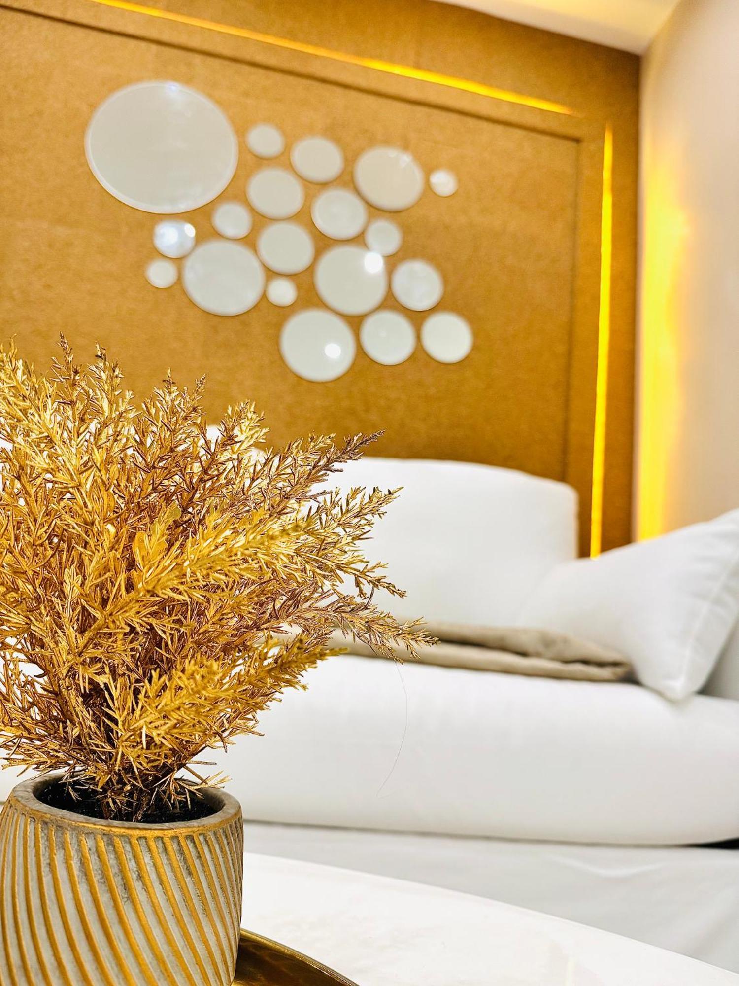 Worldroom Chambre Privee Avec Espace Commun Перпинян Екстериор снимка